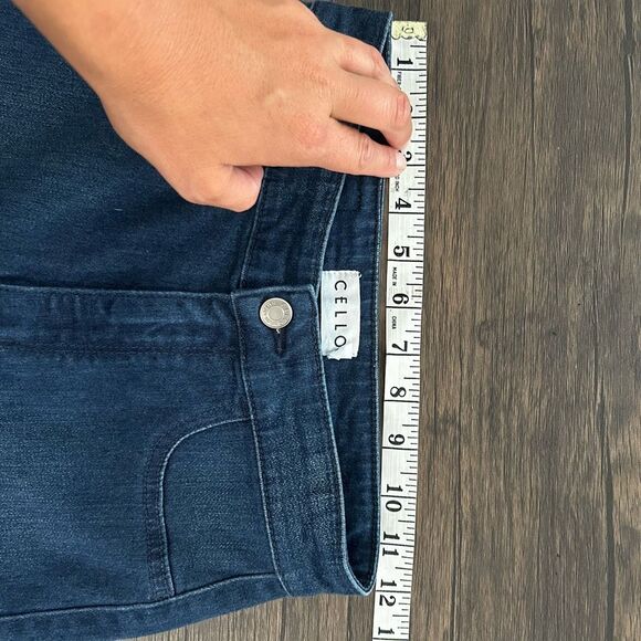 Cello Fringe Flare Leg Size 3 Stretch Dark Wash Wide Leg Bell Bottom y2K Retro - Picture 13 of 16